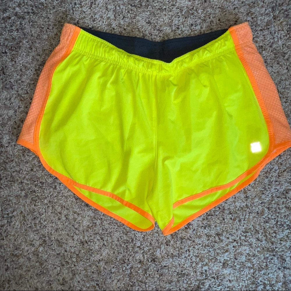 VSX sport shorts size small